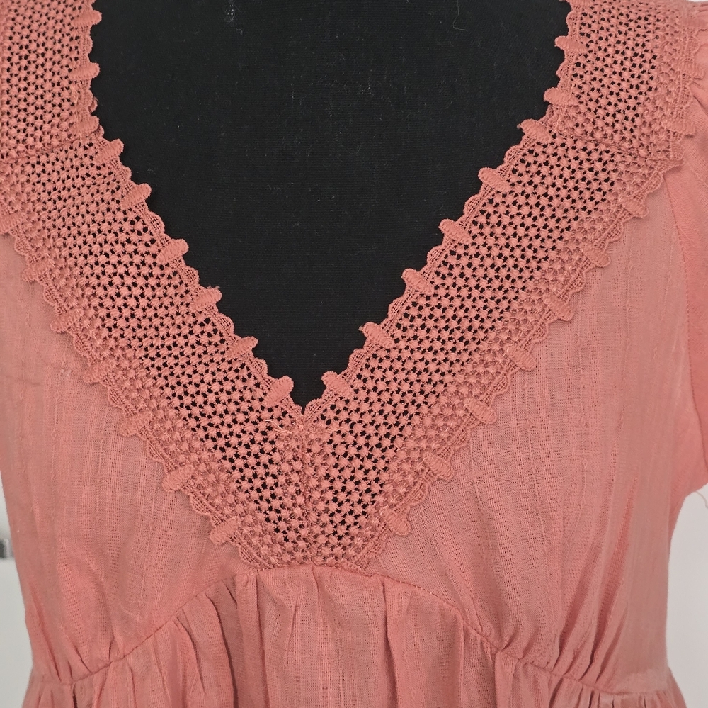 True Craft Black and Pink Smocked Short Sleeve Blouse